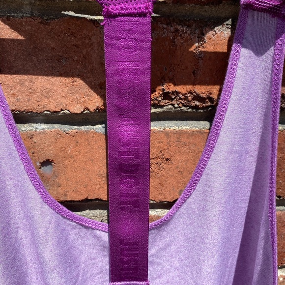 NIKE - workout 🏋️♂️ shirt - Picture 7 of 10